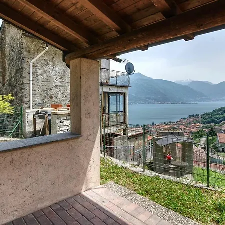 Pergola Lake View * Musso